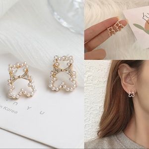 pearl bear earrings